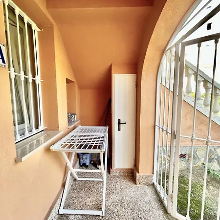 Teresa Oliva Nova Apartment Les Deveses