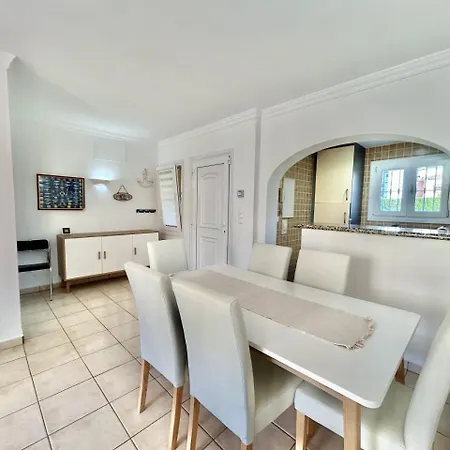 Teresa Oliva Nova Apartment
