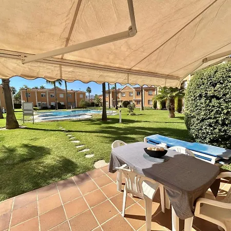 Teresa Oliva Nova Apartment Les Deveses